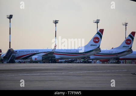 Biman Bangladesh Airlines avions Boeing 737-800 à Hazrat Shahjalal de l'Aéroport International Hazrat Shahjalal de Dhaka, Bangladesh. Banque D'Images