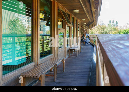 Taipei, JAN 5 : Vue extérieure de la Direction générale de la Bibliothèque publique de Taipei Beitou le Jan 5, 2019 à Taipei Banque D'Images
