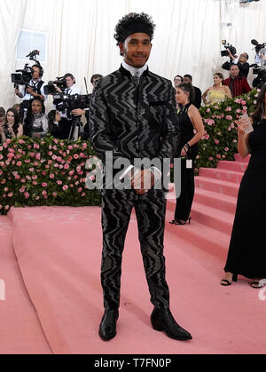 Lewis Hamilton qui fréquentent le Metropolitan Museum of Art Costume Institute Gala-bénéfice 2019 à New York, USA. Banque D'Images
