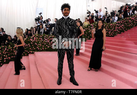 Lewis Hamilton qui fréquentent le Metropolitan Museum of Art Costume Institute Gala-bénéfice 2019 à New York, USA. Banque D'Images