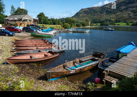 Location de bateaux à St Patrick's Boat Landing sur Ullswater dans le parc national du Lake District, Cumbria, Angleterre, Royaume-Uni Banque D'Images