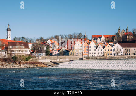 Paysage de Landsberg am Lech river bank, vue en hiver chaud, à Bavière Allemagne Europe Banque D'Images