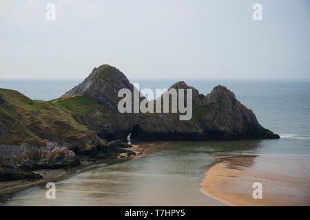 Une vue générale des trois falaises Bay sur la péninsule de Gower dans l'ouest du pays de Galles, Royaume-Uni. Banque D'Images