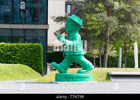 Une statue à Berlin Ampelmann Banque D'Images