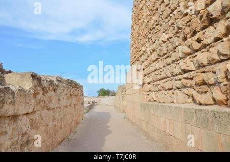 Ruines du célèbre théâtre de Salamis pris à l'extérieur. Salamine est une ancienne cité-état grecque, maintenant en turc du nord de Chypre. Banque D'Images