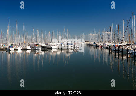 Voiliers du port de plaisance, Heiligenhafen, Schleswig-Holstein, Allemagne, Europe Banque D'Images