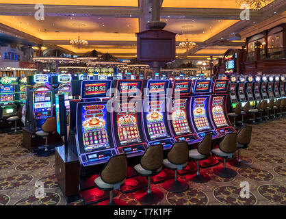 Les machines à sous dans le casino Gold Reef City, Johannesburg, Afrique du Sud Banque D'Images