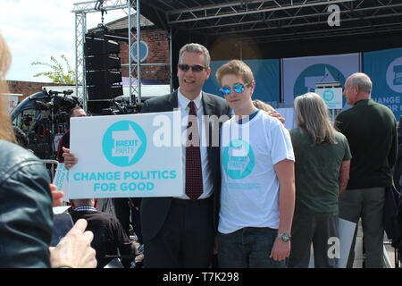 Nathan Gill participant à la partie Brexit rally à Chester Banque D'Images