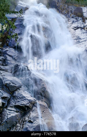 Cascade, Shannon Falls Provincial Park, Squamish, British Columbia, Canada Banque D'Images