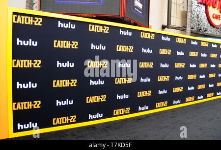 Hollywood, Californie, USA. 7 mai, 2019. Une vue générale de l'atmosphère à Hulu's Catch-22-nous création le 7 mai 2019 au Théâtre chinois de Grauman à Hollywood, Californie, USA. Credit : Barry King/Alamy Live News Banque D'Images