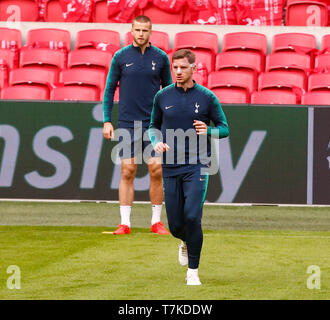 Amsterdam, Pays-Bas. 07Th Mai, 2019. Tottenham Hotspur est Jan Vertonghen avec masque lors de la formation de Tottenham Hotspur session avant la Ligue des champions de l'UEFA 2e jambe Semi- finale entre Ajax et de Tottenham Hotspur à Johan Cruyff Arena, Amsterdam, Pays-Bas le 07 mai 2019 : Crédit photo Action Sport/Alamy Live News Banque D'Images