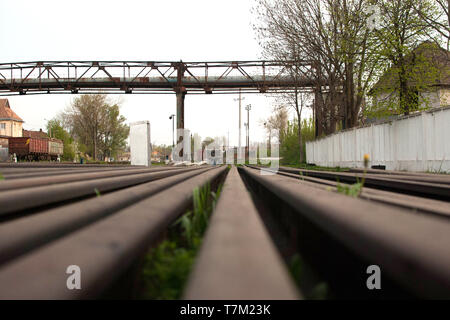 Plusieurs aiguillages de voie de chemin de fer , photo symbolique de la décision, de la séparation et des qualités de leadership. Banque D'Images