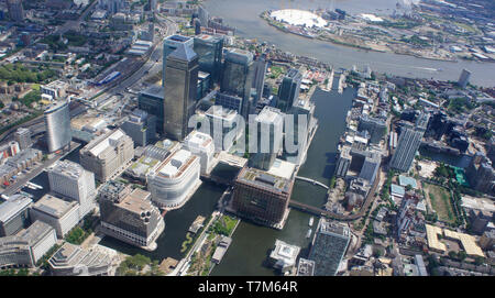 Canary Wharf à partir de l'Air montrant quartier financier de Londres, le Docklands Banque D'Images