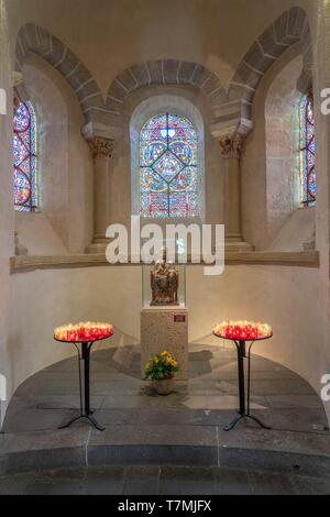 France, Puy de Dome, Saint Nectaire, église romane du xiie siècle, vierge à l'enfant, Notre Dame du Mont Cornadore Banque D'Images