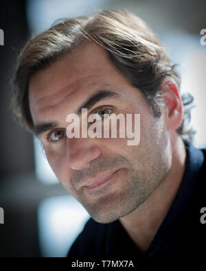 Portrait de joueur de tennis suisse Roger Federer au cours de conférence de presse, Dubai, Émirats Arabes Unis Banque D'Images