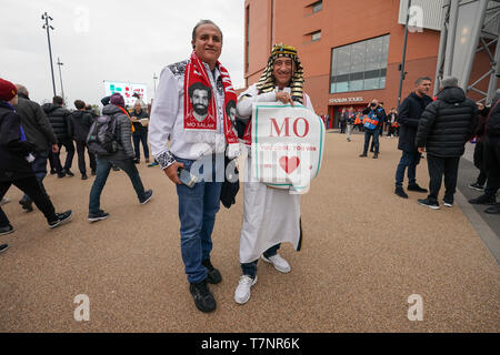 Fans à Anfield avant le match 7e mail 2019 , Stade d'Anfield, Liverpool, Angleterre ; demi-finale de la Ligue des Champions, match retour, Liverpool FC vs FC Barcelone Crédit : Terry Donnelly/News Images Banque D'Images