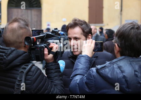 MODENA, ITALIE, LE 20 FÉVRIER 2108 - Armando Siri, d'économie politique de la Lega Nord manager de flat tax Banque D'Images