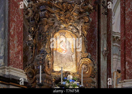 Vicoforte, Italie - 17 août 2016 : Sanctuaire de Vicoforte, Vierge Marie image miraculeuse en Piémont, Italie Banque D'Images