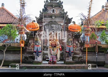 Spectacle de danse Barong, la danse traditionnelle balinaise. Banque D'Images