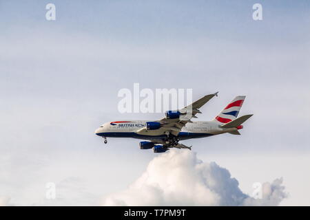 JUNEAU, ALASKA- 22 mai 2016 : British Airways BA est le porteur de drapeau et la deuxième plus grande compagnie aérienne au Royaume-Uni en fonction de la taille de la flotte et col Banque D'Images