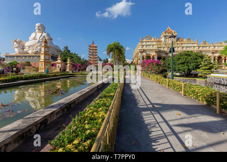 MY THO, VIETNAM - février 2019 ; Temple Vinh Trang Banque D'Images