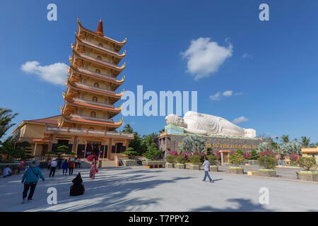 MY THO, VIETNAM - février 2019 ; Temple Vinh Trang Banque D'Images