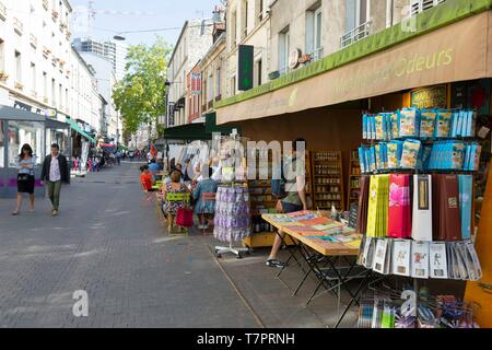 France, Seine Saint Denis, Montreuil, l'avenue piétonne de Rouget de Lisle Banque D'Images