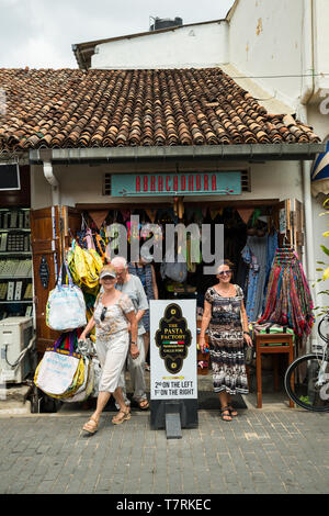 Boutique de souvenirs à Galle, Province du Sud, Sri Lanka Banque D'Images