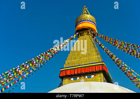 Stupa Boudhanath avec les yeux de Bouddha, Katmandou, Népal Banque D'Images