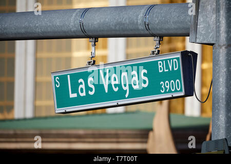 Las Vegas, Paradise, NEVADA USA, Las Vegas Boulevard vert boulevard street sign Banque D'Images