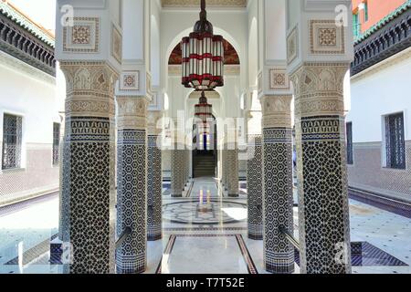 Marrakech, Maroc -28 MAR 2019- Vue de la Mamounia Palace, un hôtel traditionnel de luxe landmark à Marrakech, Maroc. Il est l'un des principaux hôtels de la Banque D'Images