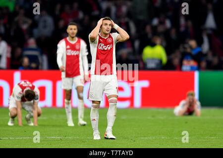 Amsterdam, Pays-Bas. Le 08 mai, 2019. Football : Ligue des champions 2018/2019 demi-finale Ajax-Tottenham Hotspur le 8 mai 2019 à Amsterdam, aux Pays-Bas. Dusan Tadic (Ajax) déçu Crédit : AFLO Co.,Ltd/Alamy Live News Banque D'Images