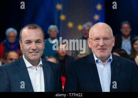 De gauche à droite : Manfred WEBER, CSU, principal candidat du PPE, Frans Timmermans, Franciscus Cornelis Gerardus Maria 'Frans Timmermans'. Principal candidat de la PSE, 'Wahlarena' dans la première avec l'principaux candidats Frans Timmermans (PSE) et Manfred Weber (PPE), WDR, Koeln-Bocklemuend 07.05.2019, dans le monde d'utilisation | Banque D'Images