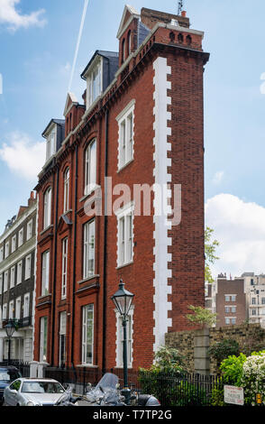 La maison, mince, carré Thurloe South Kensington, Londres, Angleterre Banque D'Images