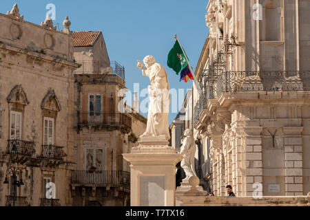 La Piazza del Duomo, l'île d'Ortygie, la Sicile. Banque D'Images