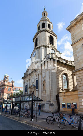 Église convertie UK : l'église St Nicholas à Worcester, maintenant le Slug & Lettuce pub bar, Worcester, Worcestershire UK Banque D'Images
