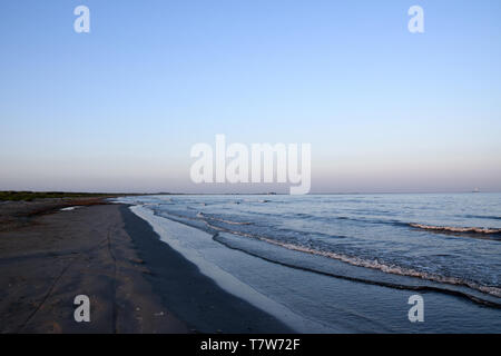 Plage Près de Sulina sulina estuaire. La pièce la plus à l'Est du roumain. Réserve de la biosphère du delta du Danube delta du Danube, en Roumanie. Banque D'Images