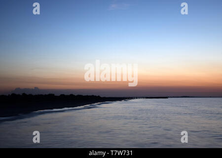 Plage Près de Sulina sulina estuaire. La pièce la plus à l'Est du roumain. Réserve de la biosphère du delta du Danube delta du Danube, en Roumanie. Banque D'Images