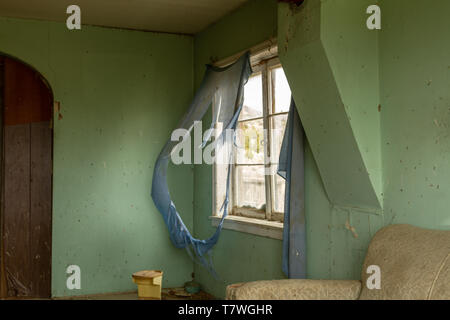 Intérieur d'une ferme abandonnée dans Broadwater County, Montana, Ouest américain, USA Banque D'Images