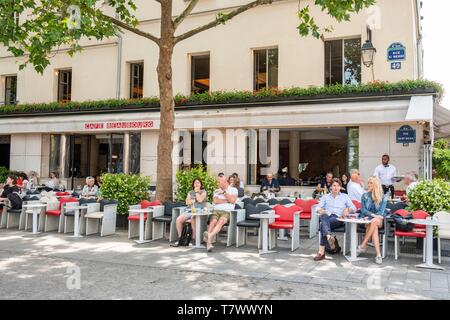 France, Paris, quartier des Halles, le café Beaubourg Banque D'Images