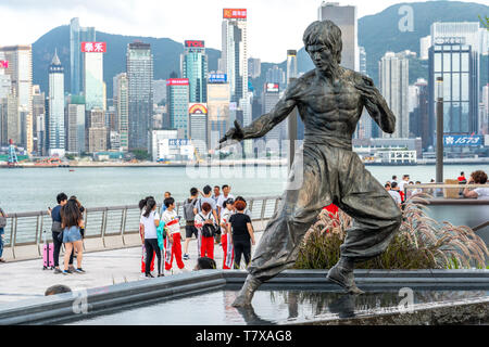 Hong Kong, Chine - La statue de Bruce Lee sur l'Avenue of Stars Banque D'Images