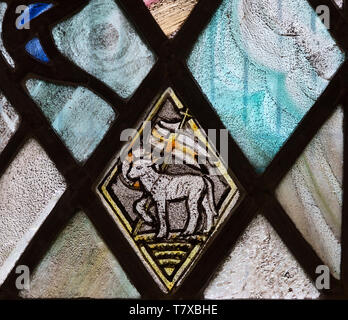 Eglise de Saint Andrew, Little Glemham, Suffolk, Angleterre, RU vitrail Agneau de Dieu, de l'Agnus Dei, par Margaret Edith Aldrich 1929 Corde Banque D'Images