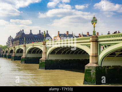Westminster Bridge sur la Tamise, Londres, Royaume-Uni. Banque D'Images