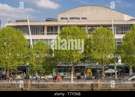 Royal Festival Hall, Southbank Centre, Londres, Royaume-Uni. Banque D'Images