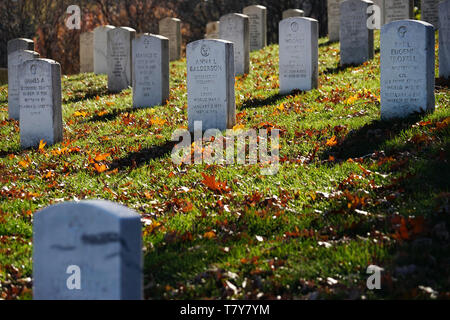 Les pierres tombales dans le Cimetière National d'Arlington.Arlington.virginia.USA Banque D'Images