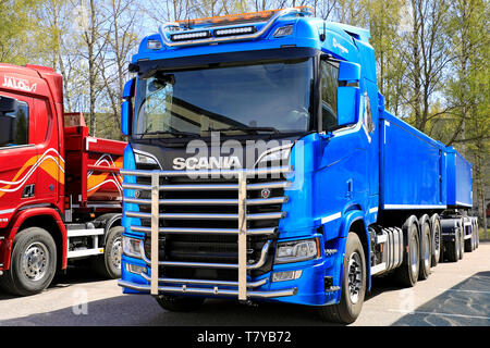 Helsinki Finlande 09 Mai 19 Scania P650 A6x4nb V8 50 Ans Anniversaire Affiche Sur Camion Scania Sur Transport Logistics Stand 19 Le Plus Grand Evenement De L Industrie De La Logistique Et Du Transport