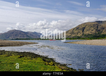 Vues sur le Loch Linnhe à partir de la caravane et camping club à Bunree en Ecosse Banque D'Images