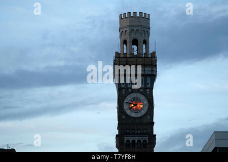 Tour de l'horloge de Baltimore nuit voir le détail Banque D'Images