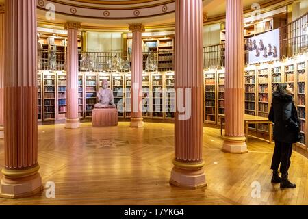 France, Paris, Musée national des arts asiatiques Guimet, MNAAG abrégée la rotonde qui contient la bibliothèque Banque D'Images