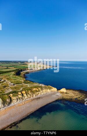 France, Calvados, Cricqueville en Bessin, fortifications allemandes à la Pointe du Hoc (vue aérienne) Banque D'Images